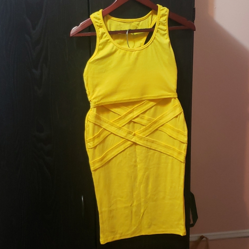 Yellow skirt set